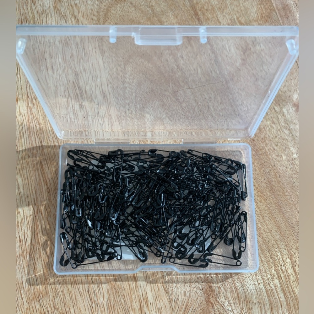 Black Safety Pins Set